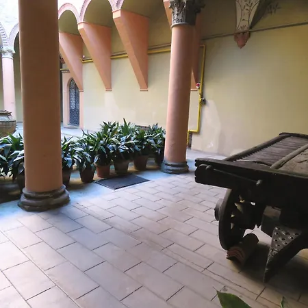 Lägenhet Cesare Battisti Bologna